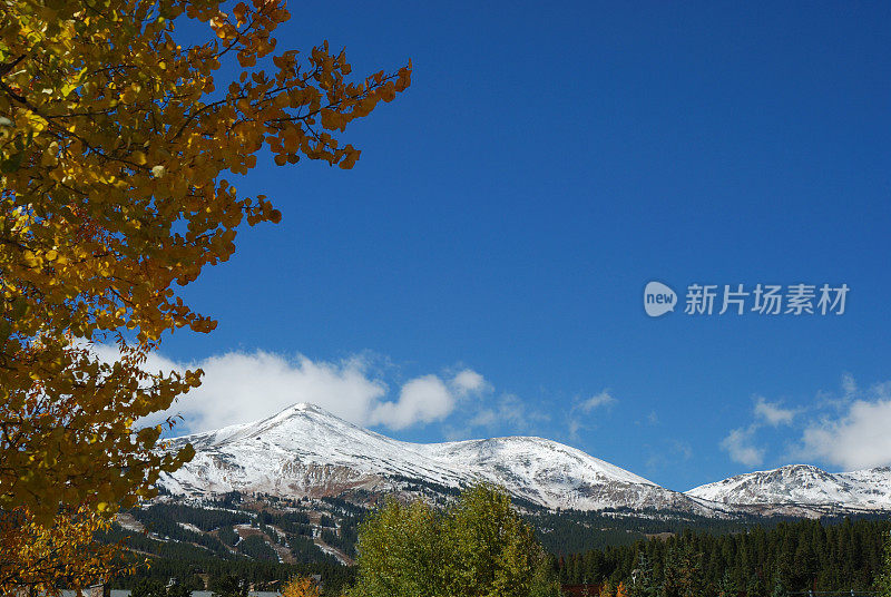 坠落在CO . Breckenridge